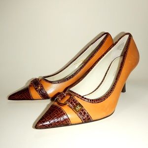 AK Anne Klein Deggas Leather heels, EUC, Size 8M